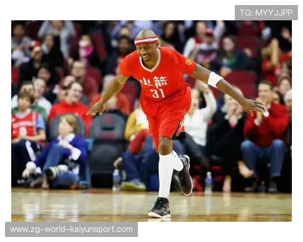 利拉德远投命中，走势立刻反转